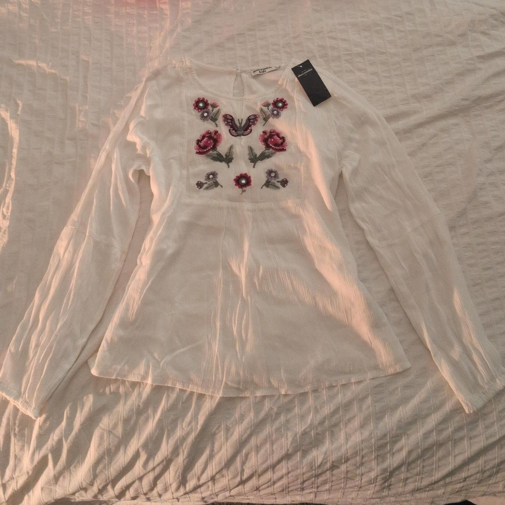 Abercrombie Kids Tan Embroidered Peter Pan Collar Blouse